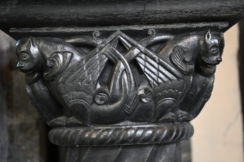 sculpture pierre